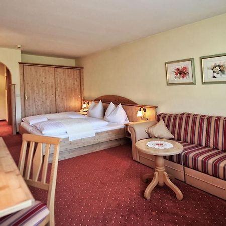 Hotel Koenigsblick By Keyone Fulpmes Eksteriør bilde