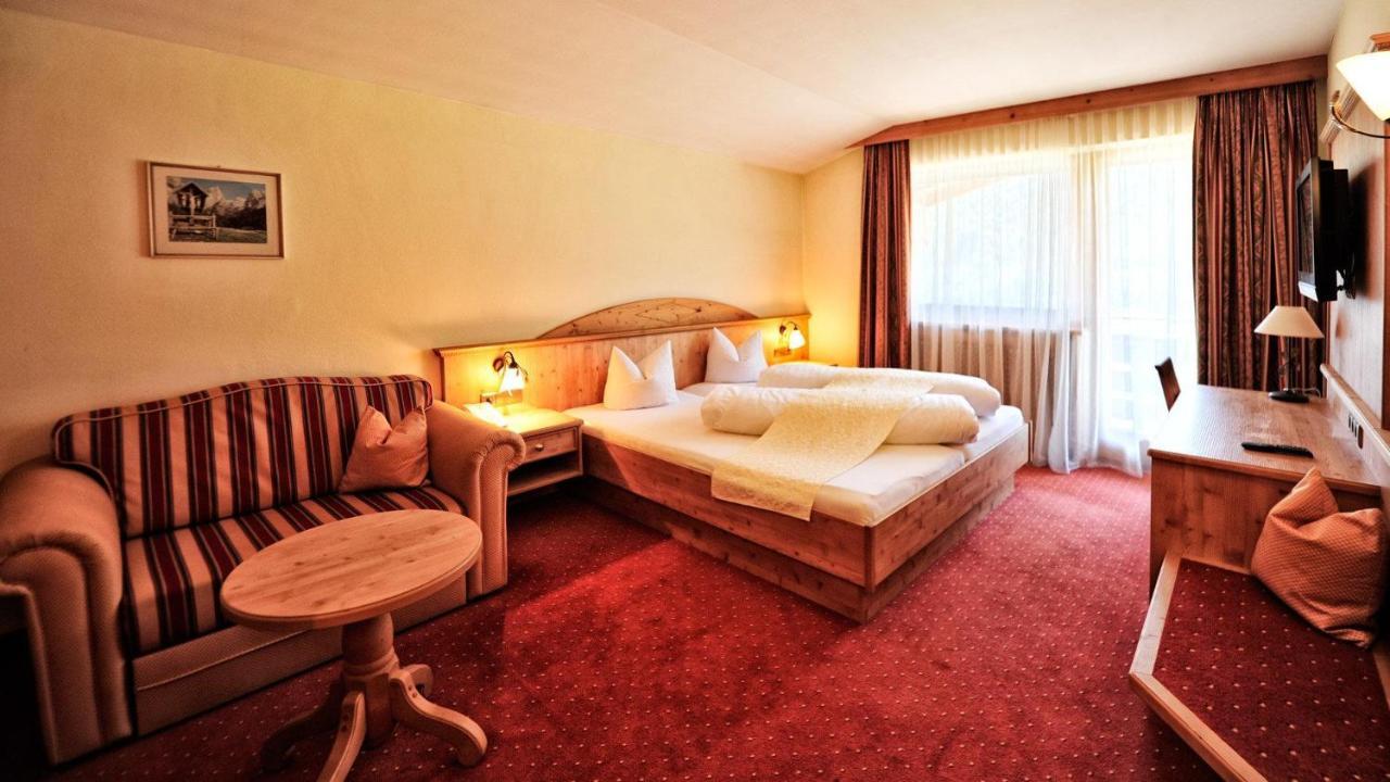 Hotel Koenigsblick By Keyone Fulpmes Eksteriør bilde